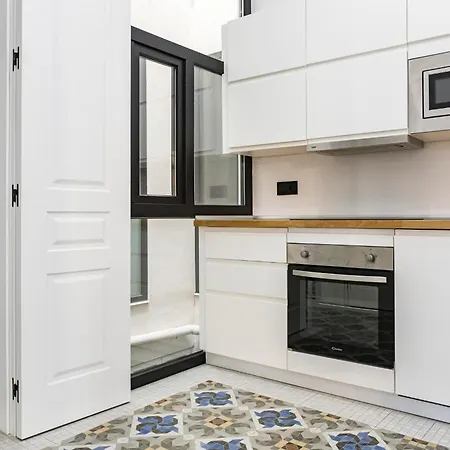 Constitucion Square By Nomadia Homes Malaga