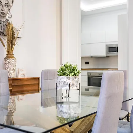 Constitucion Square By Nomadia Homes Malaga