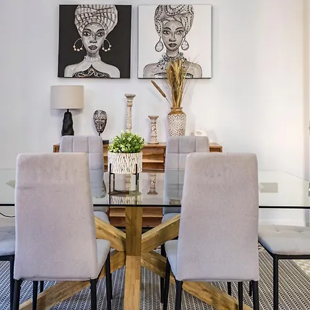 Constitucion Square By Nomadia Homes